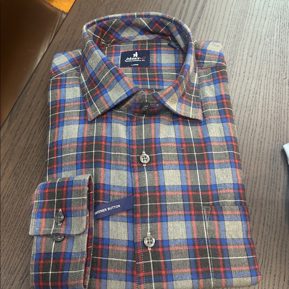 Johnnie-O Red Gray and Blue Plaid Casual Button Down Shirt flannel